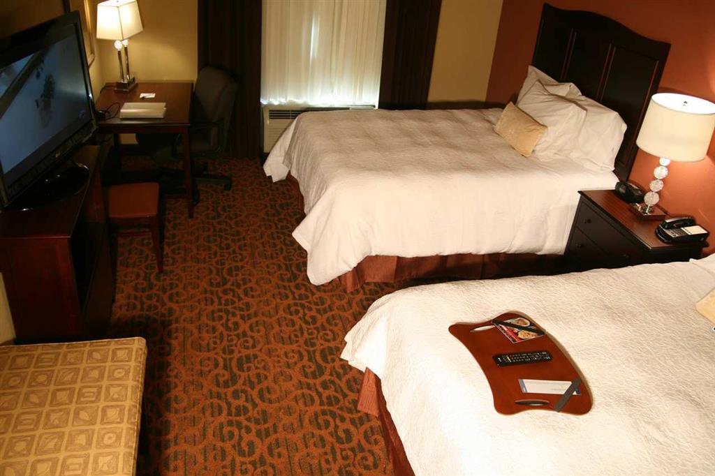 Hampton Inn & Suites Mission Habitación foto